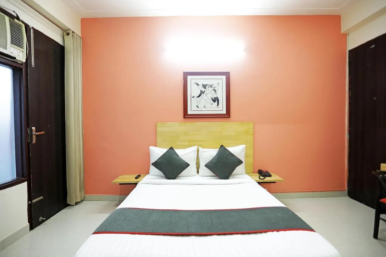 Super Townhouse Cloud Bay, Near Genpact, Sector-69, Gurgaon Hotel India