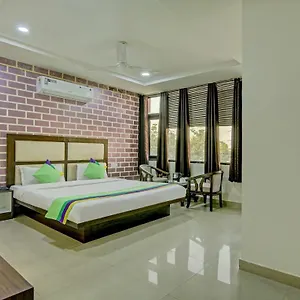 Treebo Trend Benz Hotel Chandigarh