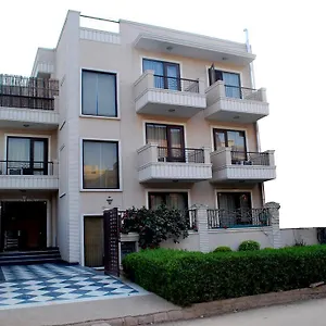 Guest house Royal Sapphire, Gurgaon