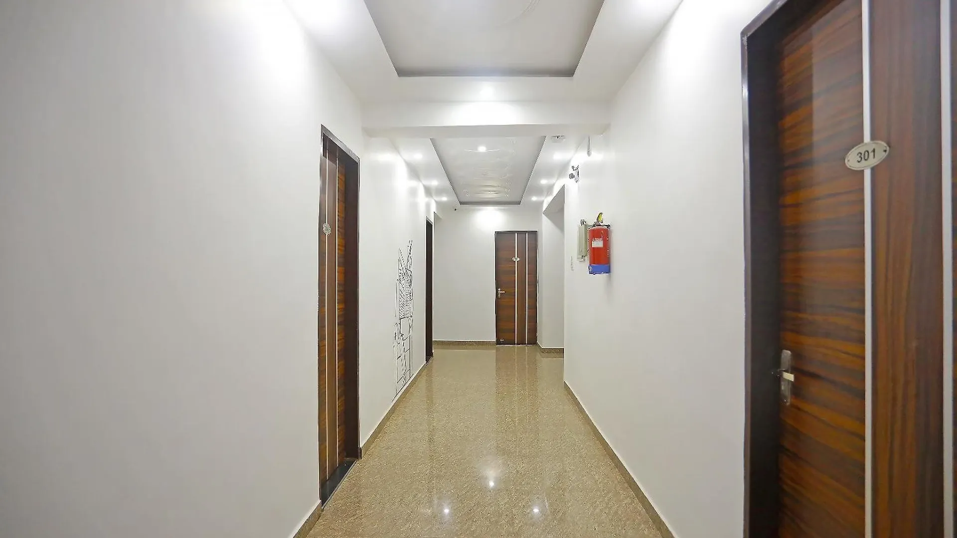 Super Townhouse Cloud Bay, Near Genpact, Sector-69, Gurgaon location