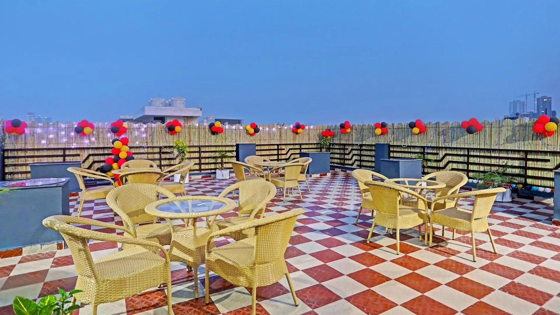 Super Townhouse Cloud Bay, Near Genpact, Sector-69, Gurgaon Hotel